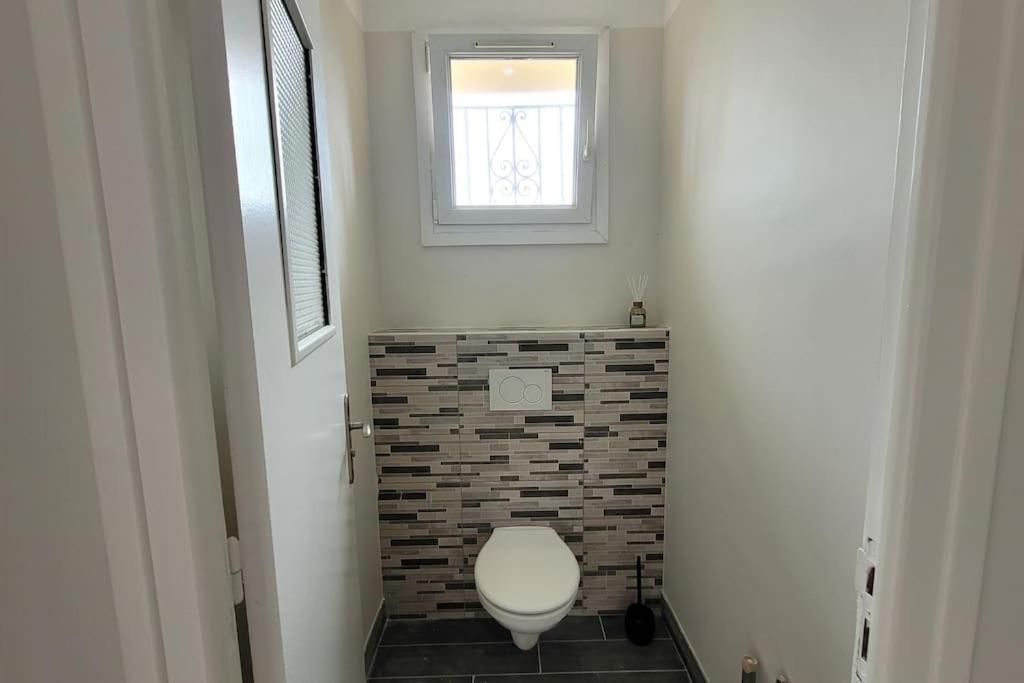 Bel Appartement T5 Neuf Avec 4 Chambres Tarbes Extérieur photo